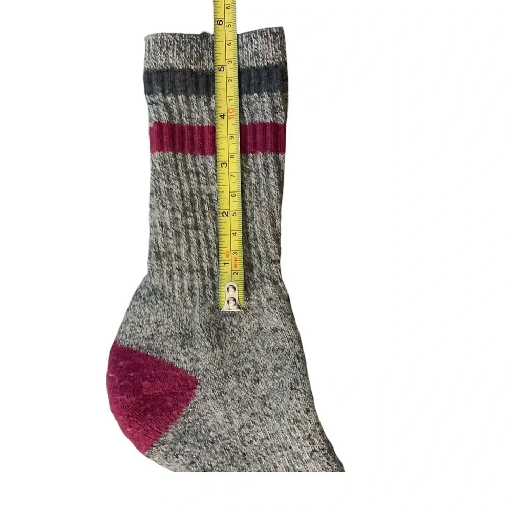 Smartwool Women's Classic Hike Full Cushion‎ Crew Socks Medium Grey/Pink Merino